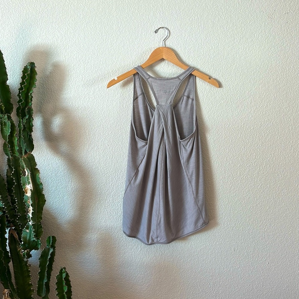 Lululemon tank top